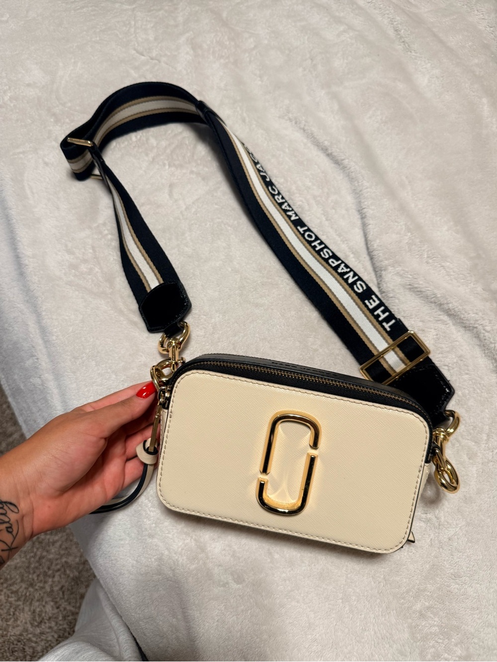 Marc Jacobs Snapshot Crossbody Bag with Contrast Strap - Picture 1 of 5